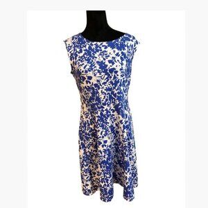Talbot's Sleeveless FIt and Flare Blue and White Floral Print Dress Size 10 EUC
